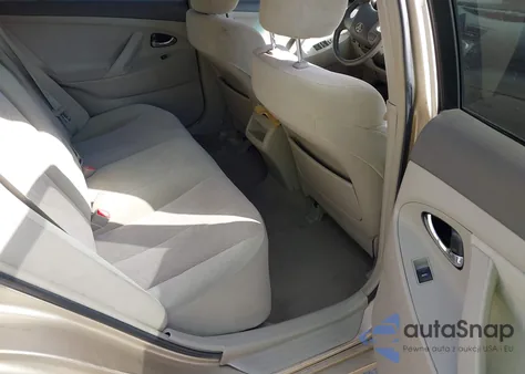 2011 Toyota Camry Le z USA, uszkodzony, nr VIN 4T1BF3EK3BU599311